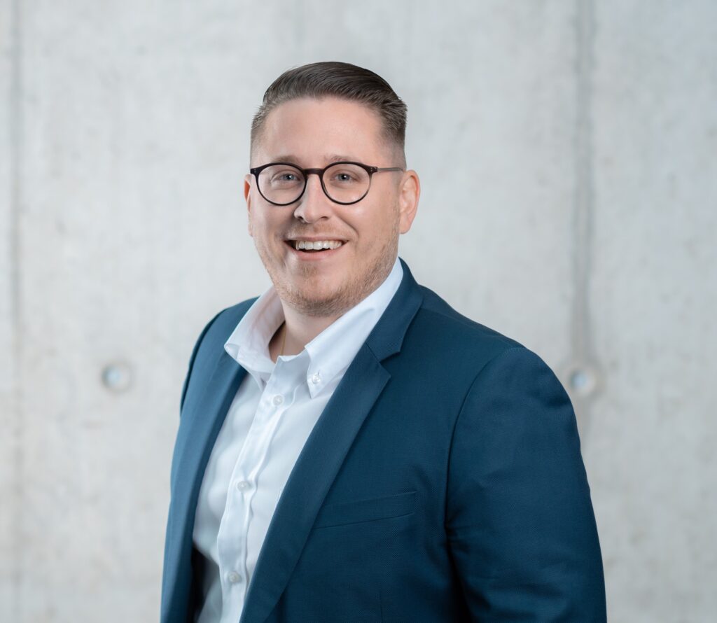 Foto des HSO Wirtschafts- und Informatikschule Mitarbeiters Michael der HSO Geschäftsleitung