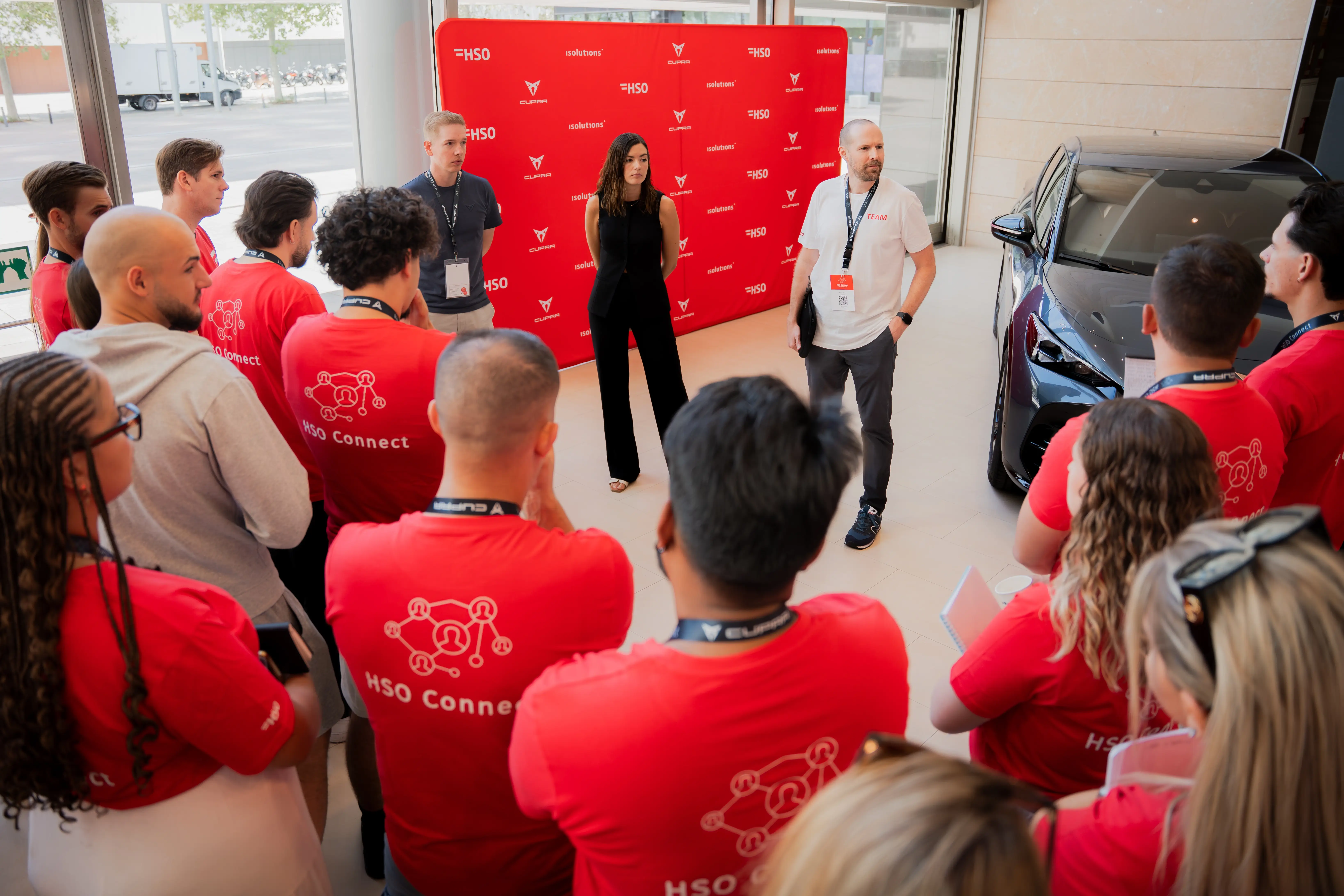 Studierende vernetzen sich in der Event-Lobby